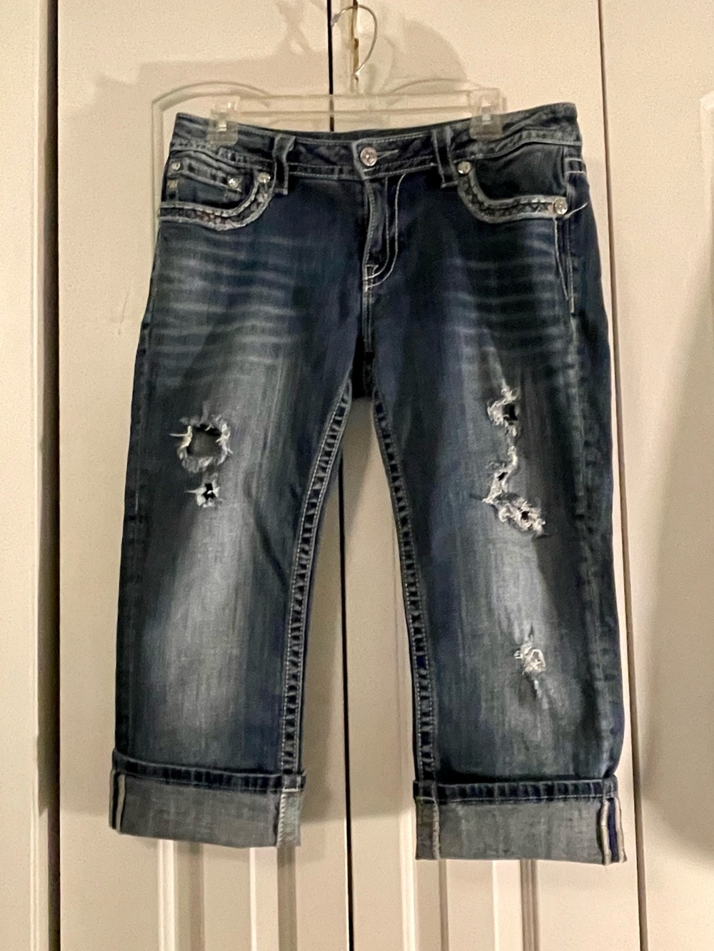 Miss Me Signature Cuffed Capris Jeans